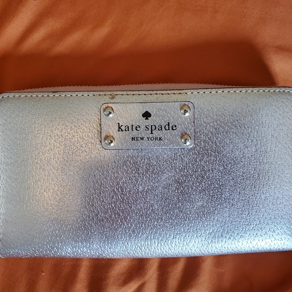 Kate Spade champagne metallic bag and wallet - Picture 6 of 9